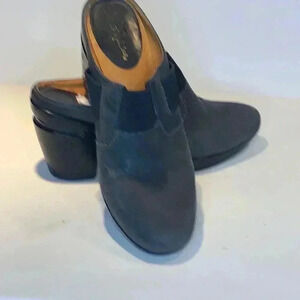 EUC Cole Haan clogs size 7